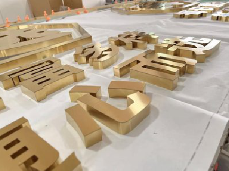 荥阳拉丝不锈钢字的特点。